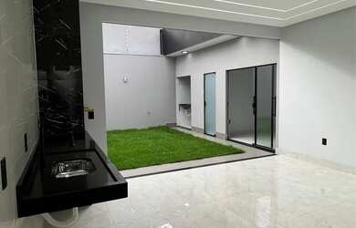 Imagem 9: Casa alto padrão no bairro Santa Cruz próximo à unievangelica