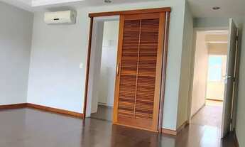 Imagem 7: VENDO DUPLEX,PORÃO, 450 metros com 3quartos e uma suite, no LIMEIRA TÊNIS CLUBE,2vagas- Re