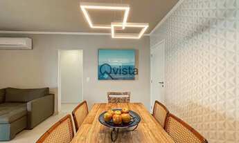 Imagem 4: Apartamento decorado apenas 2 quadras da praia e vista para o mar á venda na Enseada no Gu