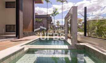Imagem 5: Esplêndida Casa de Luxo à Venda no Condomínio Portal do Sol Green Goiânia/GO