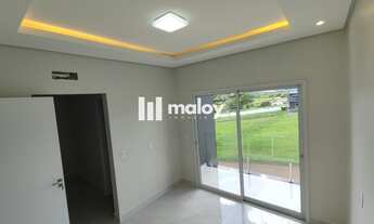 Imagem 7: Sobrado para Venda em Cascavel, Universitário, 2 dormitórios, 1 suíte, 2 banheiros