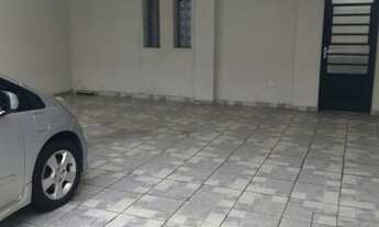 Imagem: Sobrado próximo ao comércio da Av. Sapopemba