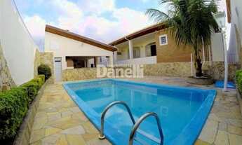 Imagem: Casa à venda, 4 quartos, 2 suítes, 6 vagas