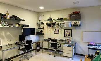 Imagem 3: Casa de condomínio térrea para venda possui 420 metros quadrados com 4 quartos