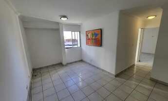 Imagem 4: ALUGA-SE Apto com 02 quartos + gabinete, 02 banheiros, Ponta Verde, 20 metros d