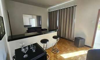 Imagem 5: Quarto p/ mulher, na Savassi, com móveis