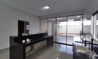 Imagem 7: Casa com piscina para venda no Jardim Canedo em Senador Canedo