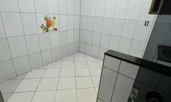 Imagem 3: Alugo casa com garagem incluso água com 1/4