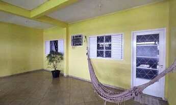 Imagem: Casa proximo a estação