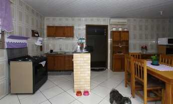 Imagem 6: Casa com 5 Quartos à Venda no bairro São José com 240m²