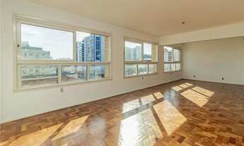 Imagem 2: Apartamento com 4 Dormitorio(s) localizado(a) no bairro RIO BRANCO em Porto Alegre / Ref