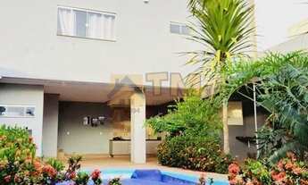 Imagem 2: Maravilhoso Sobrado com Fino Acabamento e com Piscina