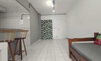 Imagem 2: Sala living de frente a praia do Itararé em São Vicente