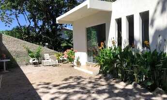 Imagem 3: Casa recém construída, estilo studio, pronta para ampliação, em rua otima