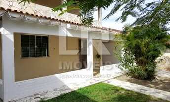 Imagem: Casa duplex com 3 quartos, piscina e churrasqueira