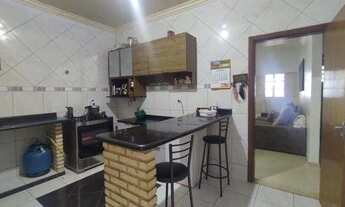 Imagem 3: Casa proximo a estação