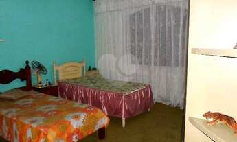 Imagem 7: Amplo sobrado nas Palmas de Tremembé com piscina e churrasqueira