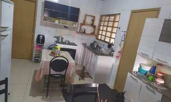 Imagem: Casa para venda tem 200 metros quadrados