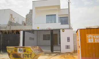 Imagem 2: Casa para Venda em Taubaté, Jardim Oásis, 3 dormitórios, 1 suíte, 2 banheiros, 2 vagas