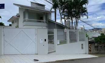 Imagem: Casa mobiliada no bairro Estreito - Florianópolis