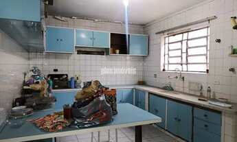 Imagem 7: Sobrado de esquina com duas entradas. Uso misto. Bem localizado