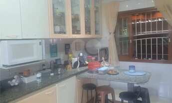 Imagem 2: Sobrado para aluguel e venda tem 109 metros quadrados com 3 quartos