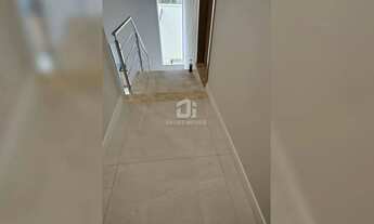 Imagem 2: Sobrado alto padrão à venda em Colombo | 157 m² construídos, 5 quartos, sendo 3 suítes