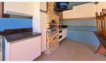 Imagem 4: Casa à venda em Vitória com 3 quartos, piscina aquecida e área gourmet com churrasqueira