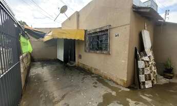 Imagem 3: Casa a venda no Gama -DF, casa original ,2qts,sala,cozinha,banheiro,com kitnete nos fundos