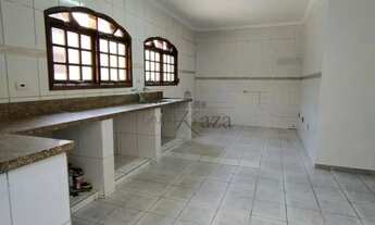 Imagem 4: Oportunidade - Casa Comercial - Jardim América - Jacareí - 4 Dormitórios - 220m²