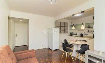 Imagem 3: Imóvel para aluguel tem 60 metros quadrados com 2 quartos em Menino Deus - Porto Alegre