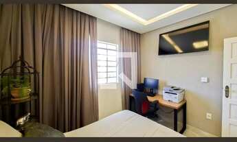 Imagem 6: Casa à Venda - Sagrada Família, 3 Quartos, 180 m2