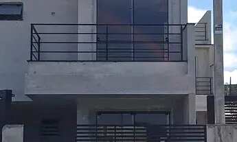 Imagem: SOBRADO NO XAXIM - NOVOS