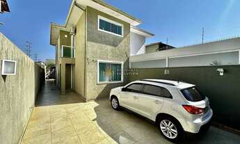 Imagem 2: Casa com 3 Quartos e 3 banheiros à Venda