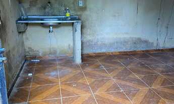 Imagem 2: Venda ou troca Casa com venda por R$220