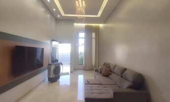 Imagem 3: Casa 3 Quartos, 2 suítes, Armários, Piscina, Churrasqueira, 4 Vagas Casa de Rua com 3 Quar