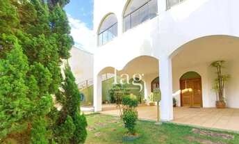 Imagem: Casa com 8 quartos à venda, 600 m² por