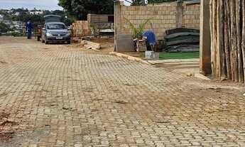 Imagem: Lote de 200 metros, condomínio fechado