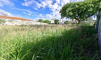 Imagem: Terreno á Venda, medindo 574,91 m². Boa