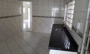 Imagem 2: Casa no Setor Faiçallville com 3 quartos sendo 2 suítes 360m²