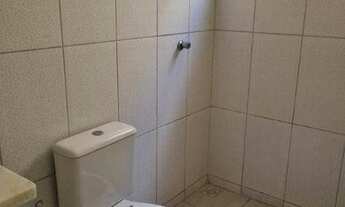 Imagem: Casa à venda à 1900 metros da praia