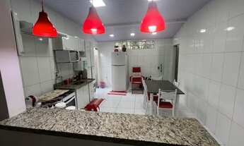 Imagem: Linda casa ampliada e com Piscina, cond