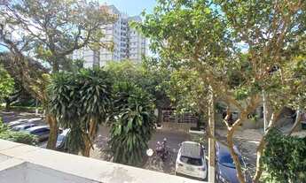 Imagem 5: Apartamento com 2 dormitórios e 1 vaga de garagem. Condomínio fechado com lazer completo