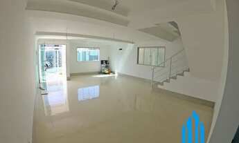 Imagem 2: Triplex de alto padrão com vista para o mar na Enseada Verde