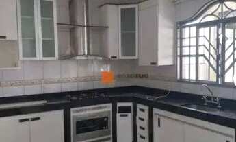 Imagem 5: Rua 12 4 quartos suíte Piscina e Churrasqueira