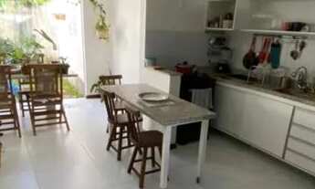 Imagem 5: OPORTUNIDADE - CHARMOSA CASA DÚPLEX EM ABRANTES!