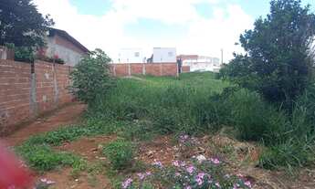 Imagem: Lote para venda tem 300m² no bairro Jardim