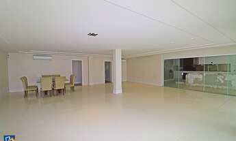 Imagem: Casa com 6 quartos para alugar, 812 m²