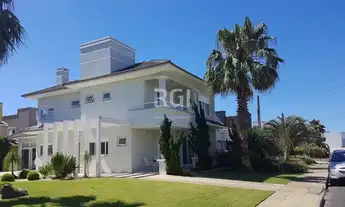 Imagem 6: Casa para Venda - 354.55m², 6 dormitórios, sendo 5 suites, Centro