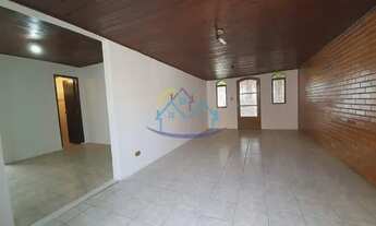 Imagem: Geisel linda próximo ao Hospital Estadual